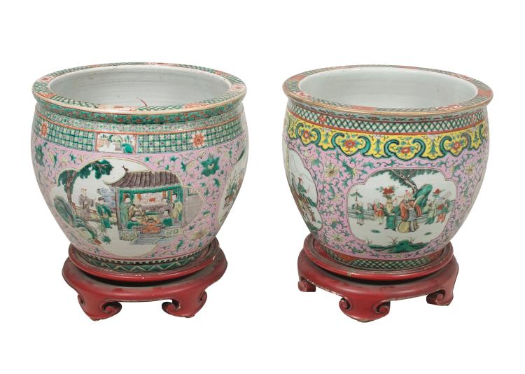 Pareja de grandes peceras en porcelana. China. Siglo XIX.